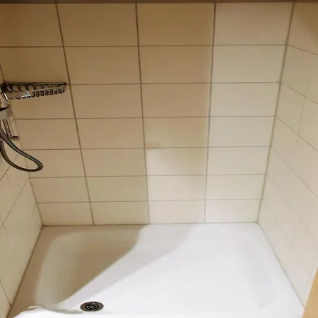 Lavish With Paid Sauna Apartamento *