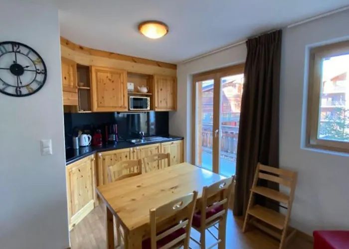 Lavish With Paid Sauna * ナンダ